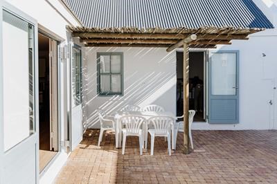 In Betwixt - Paternoster Rentals